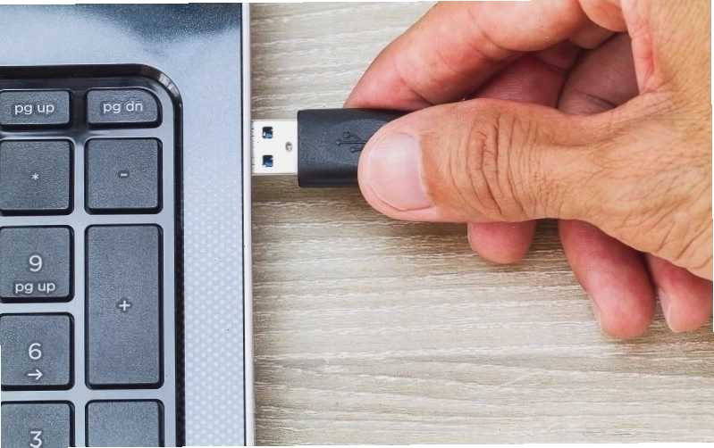 Chiếc USB lỗi có thể được sửa chữa đơn giản