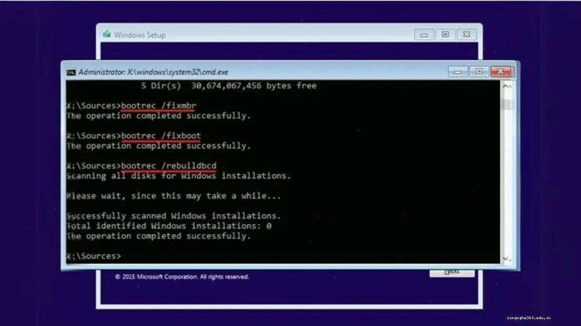 Cửa sổ Command Prompt hiển thị các lệnh sửa lỗi Boot