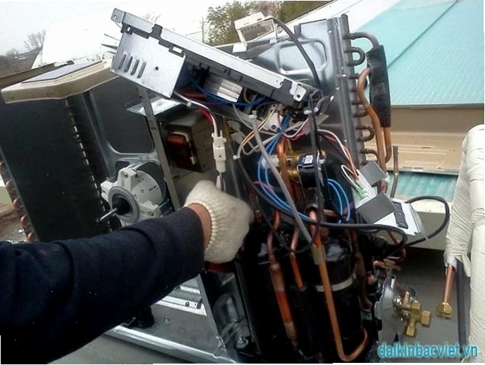 Điều hòa Daikin lỗi F3 - Nguyên nhân và cách khắc phục triệt để