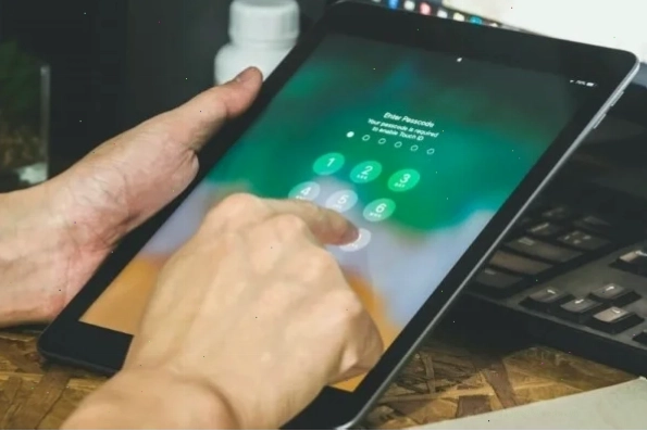 iPad không khả dụng do nhập sai mật mã quá nhiều lần