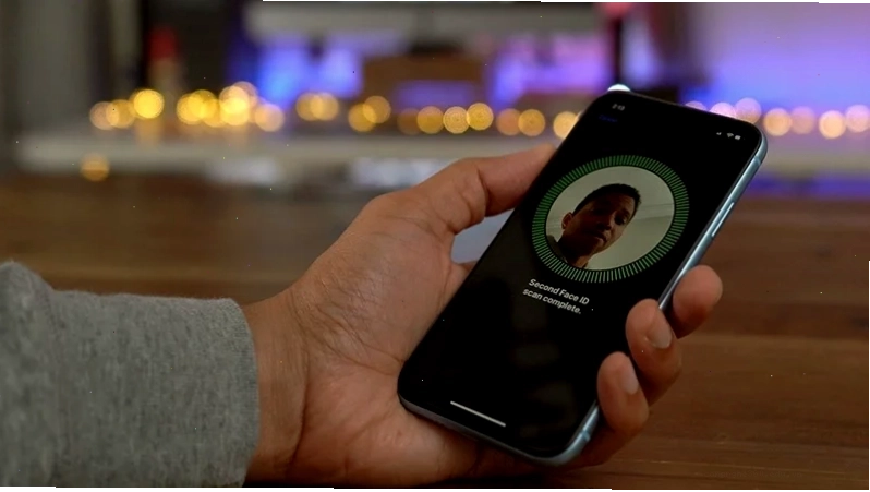 iPhone 12 Pro Max lỗi Face ID cần khắc phục ngay