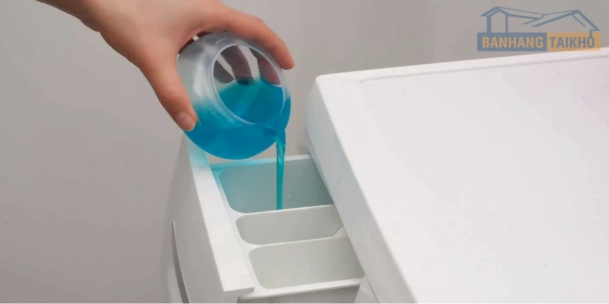 Kiểm tra đường ống xả nước của máy giặt LG