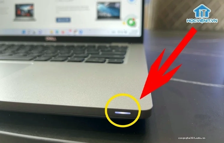 Laptop Dell Inspiron 7559 nháy đèn nguồn trắng