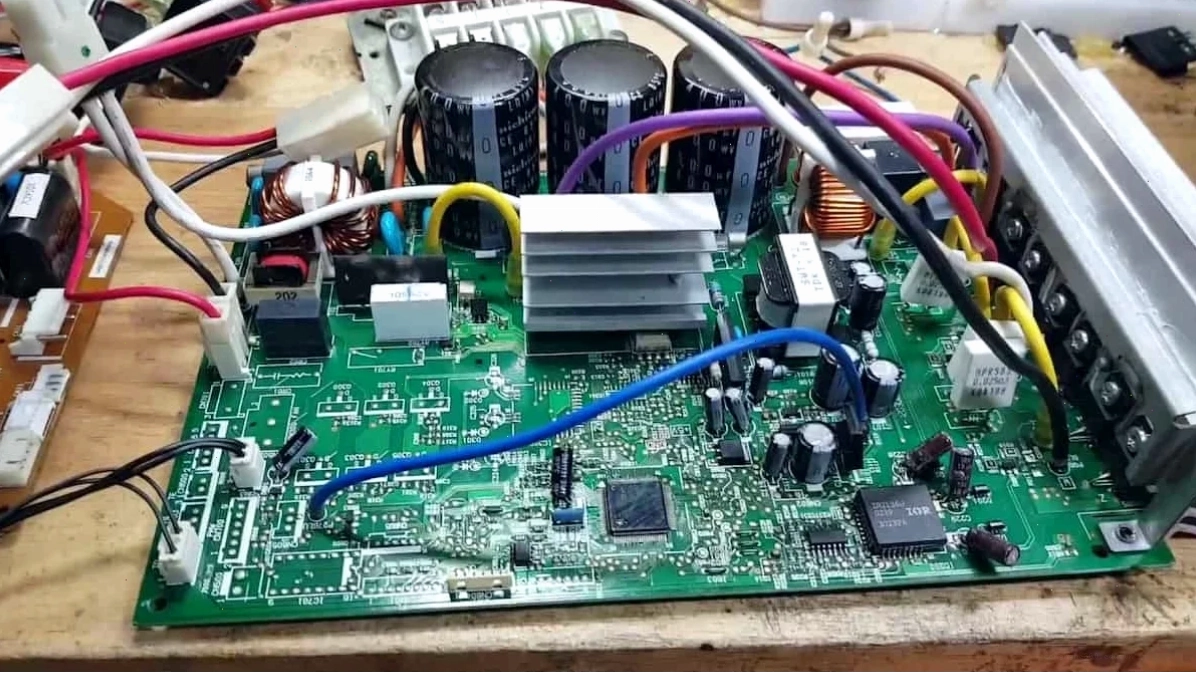Lỗi bo mạch điều khiển Inverter máy giặt Toshiba báo lỗi E6