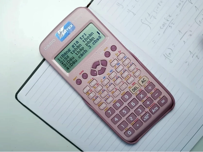 Máy tính Casio không lên nguồn do lỏng dây kết nối màn hình