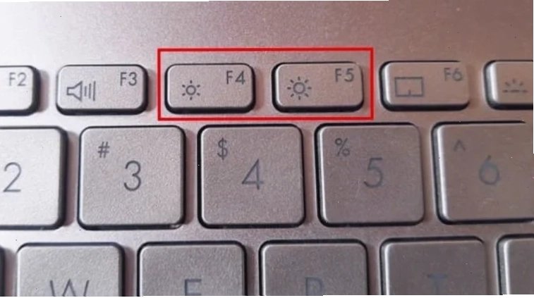 Nguyên nhân laptop không chỉnh được độ sáng màn hình
