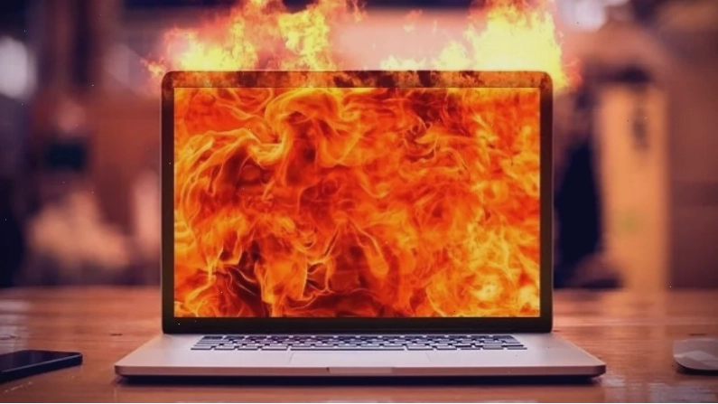 Nguyên nhân chính gây lỗi main laptop là nhiệt độ cao Nhiệt độ cao gây hỏng main laptop