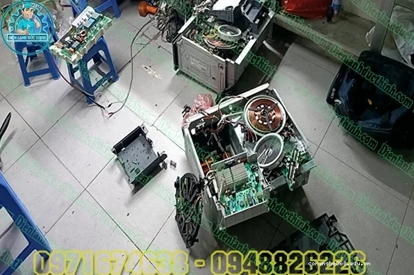 Phân tích lỗi E1 E2 trên bếp từ Comfee