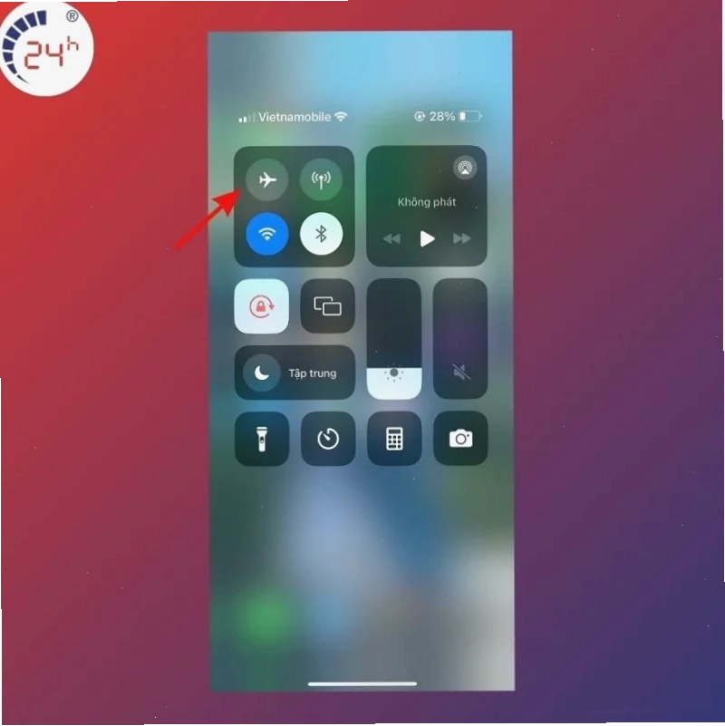 Tắt chế độ máy bay (Airplane Mode) để khôi phục kết nối di động