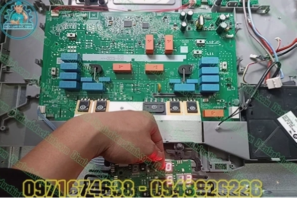 Tổng hợp cách sửa lỗi F2 F4 bếp từ tại nhà
