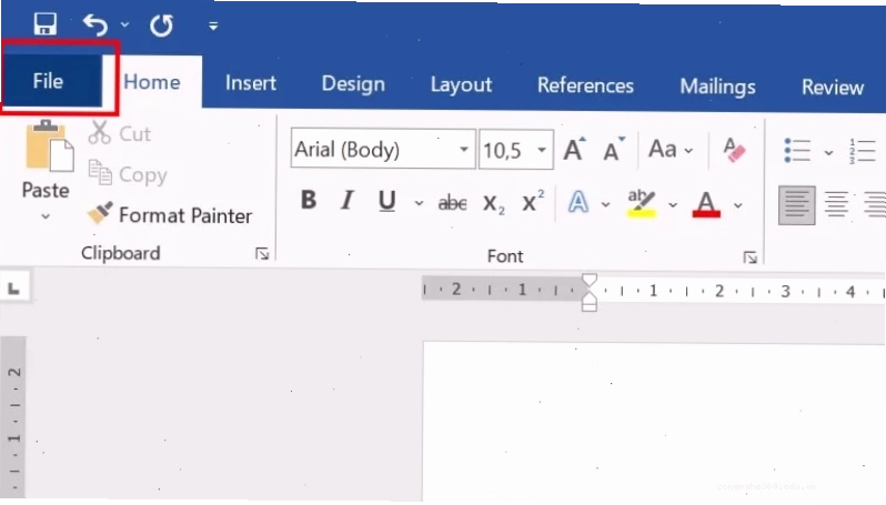 Truy cập mục File trong Word