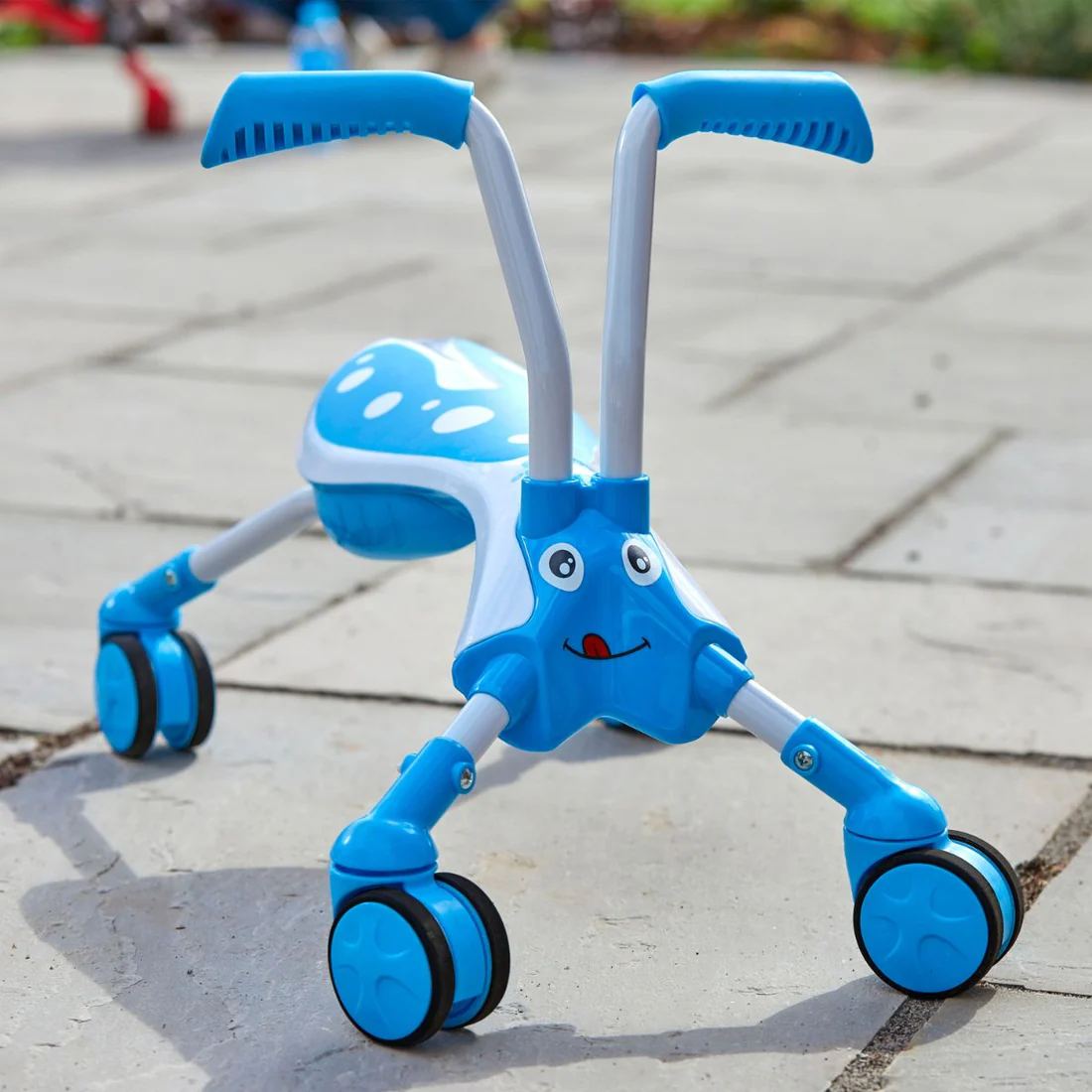 xe-choi-chan-bo-xanh-cramble-bug-ride-1